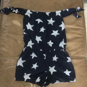 Girls blue and white stars romper     (10/12)